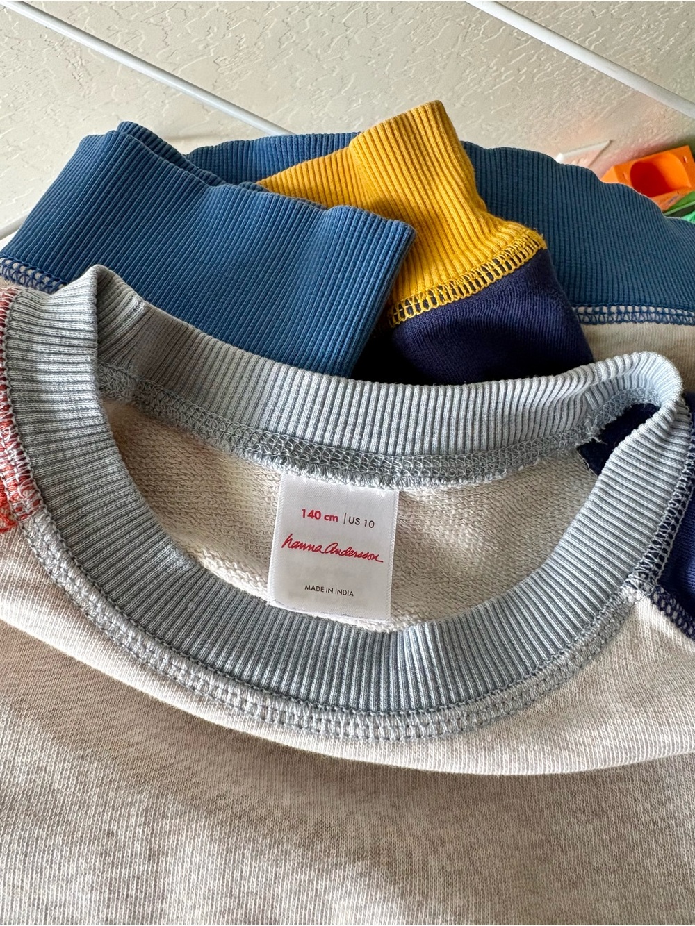 Colorblock Raglan Crewneck Sweater - Multicolor - Picture 3 of 3